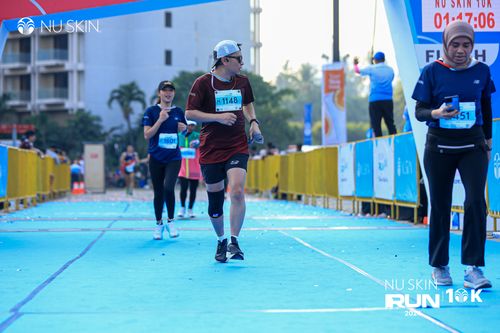 Race photo from Nu Skin Run 10K