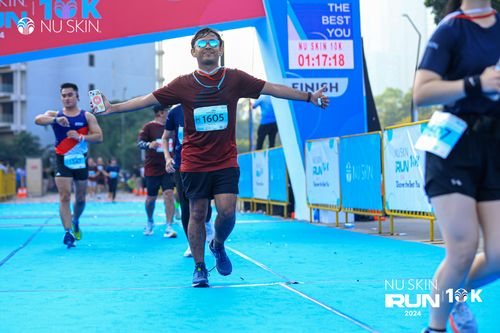 Race photo from Nu Skin Run 10K