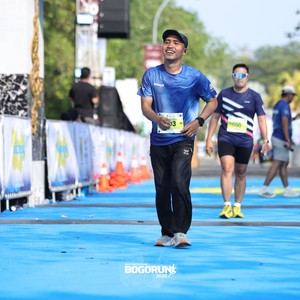 Race photo from BOGORUN 2026