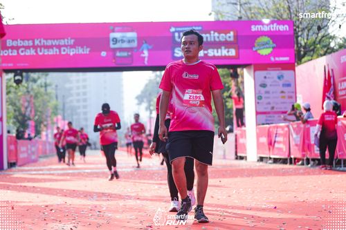 Race photo from Smartfren Run 2025 
