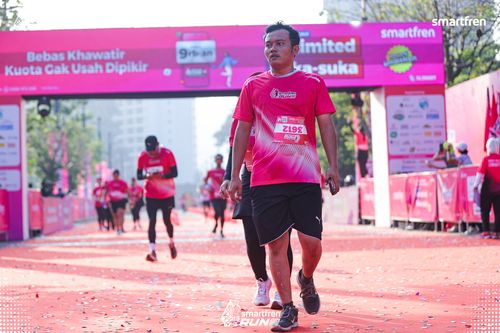 Race photo from Smartfren Run 2025 