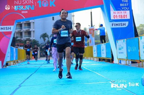 Race photo from Nu Skin Run 10K