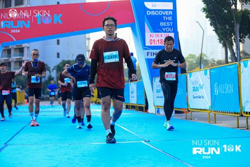 Race photo from Nu Skin Run 10K