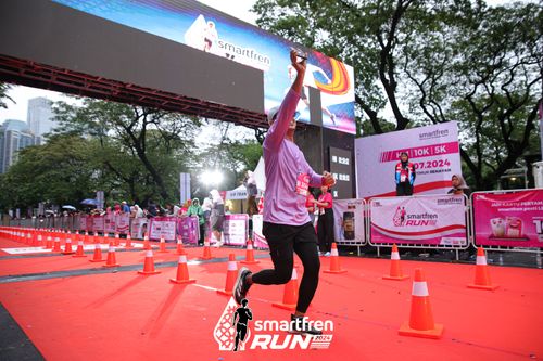 Race photo from Smartfren Run 2024