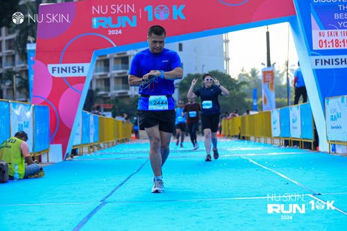 Race photo from Nu Skin Run 10K