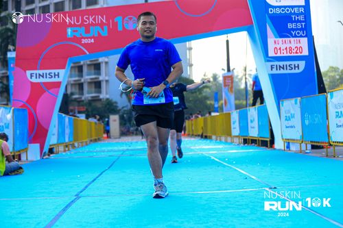 Race photo from Nu Skin Run 10K