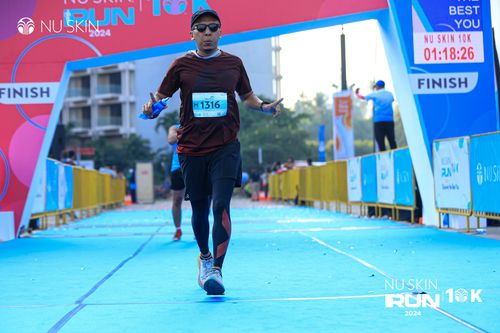 Race photo from Nu Skin Run 10K