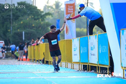 Race photo from Nu Skin Run 10K