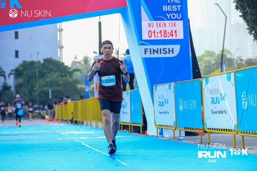 Race photo from Nu Skin Run 10K