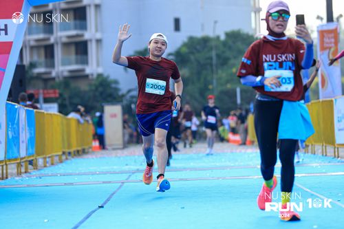 Race photo from Nu Skin Run 10K