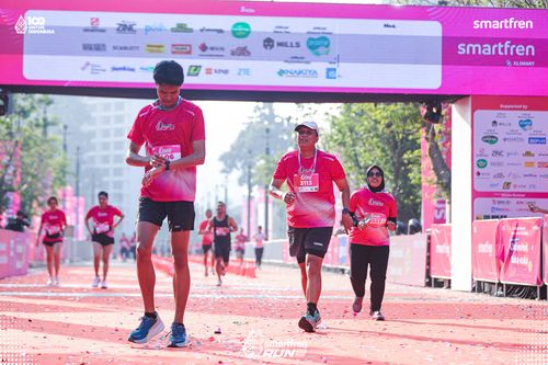 Race photo from Smartfren Run 2025 