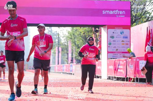 Race photo from Smartfren Run 2025 