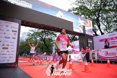 Race photo from Smartfren Run 2024