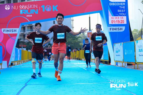 Race photo from Nu Skin Run 10K
