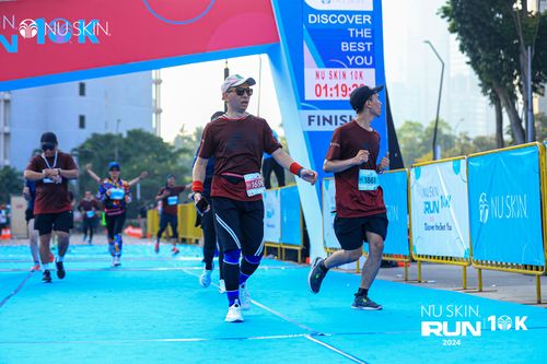 Race photo from Nu Skin Run 10K