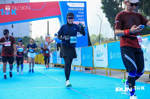 Race photo from Nu Skin Run 10K
