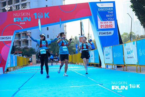 Race photo from Nu Skin Run 10K