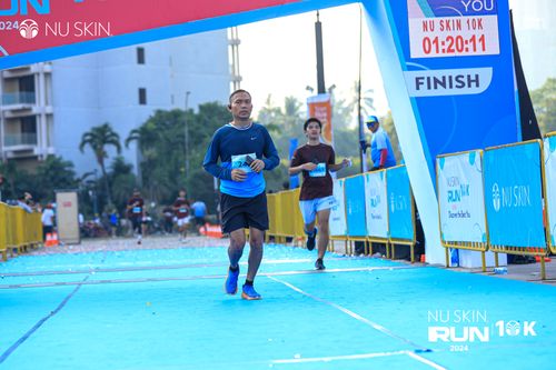 Race photo from Nu Skin Run 10K