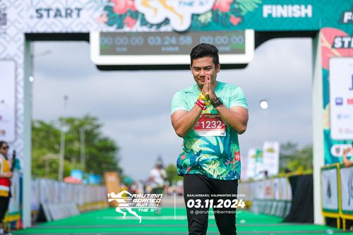 Race photo from Arutmin Borneo Run 2024