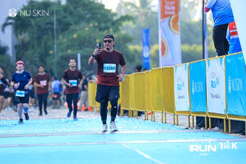 Race photo from Nu Skin Run 10K
