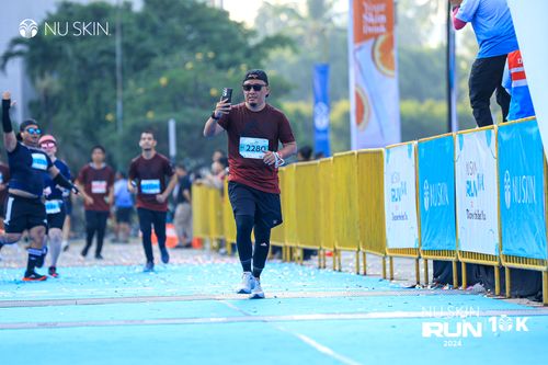 Race photo from Nu Skin Run 10K