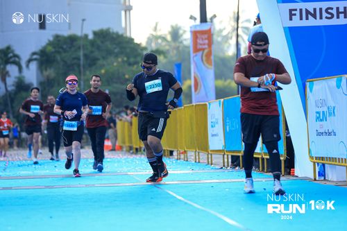 Race photo from Nu Skin Run 10K