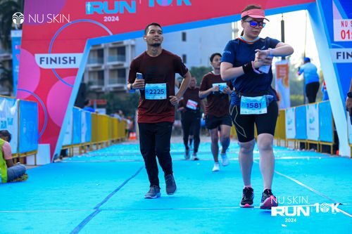 Race photo from Nu Skin Run 10K
