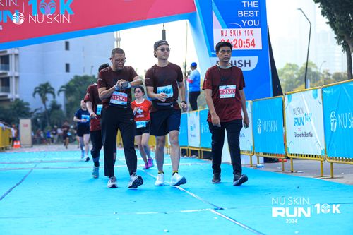 Race photo from Nu Skin Run 10K