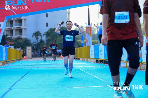 Race photo from Nu Skin Run 10K