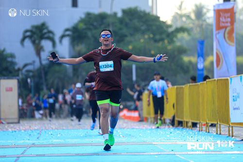 Race photo from Nu Skin Run 10K