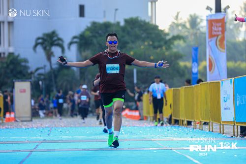 Race photo from Nu Skin Run 10K