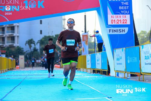 Race photo from Nu Skin Run 10K