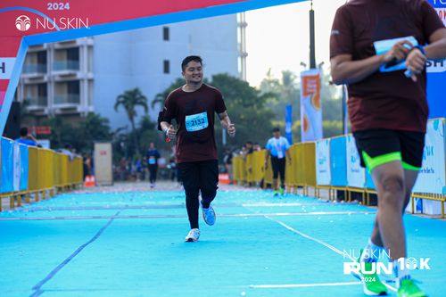 Race photo from Nu Skin Run 10K