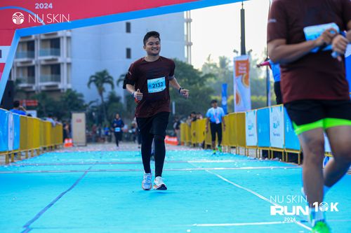 Race photo from Nu Skin Run 10K