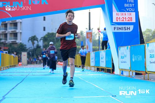 Race photo from Nu Skin Run 10K