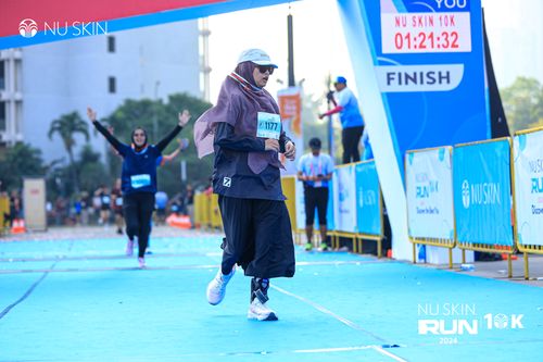 Race photo from Nu Skin Run 10K