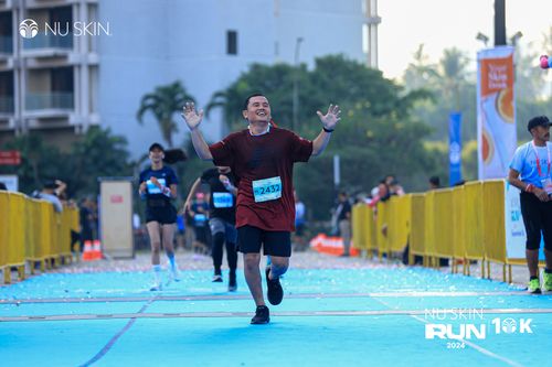Race photo from Nu Skin Run 10K