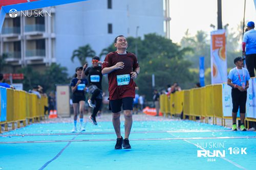 Race photo from Nu Skin Run 10K