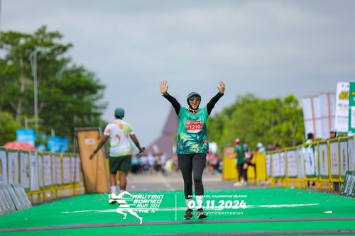 Race photo from Arutmin Borneo Run 2024