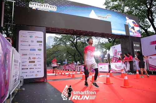Race photo from Smartfren Run 2024