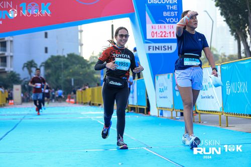 Race photo from Nu Skin Run 10K