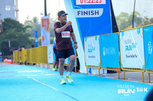 Race photo from Nu Skin Run 10K