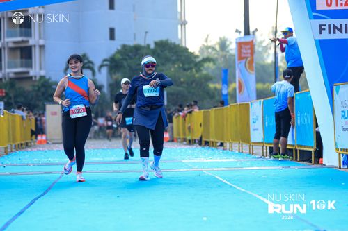 Race photo from Nu Skin Run 10K