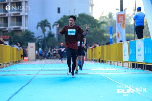 Race photo from Nu Skin Run 10K
