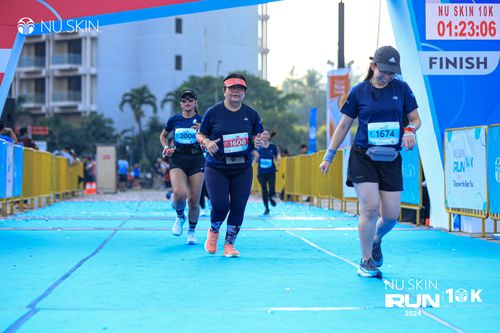 Race photo from Nu Skin Run 10K