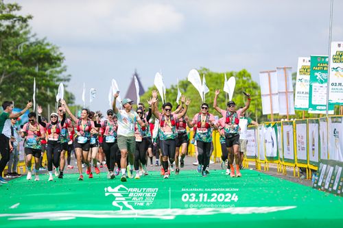 Race photo from Arutmin Borneo Run 2024