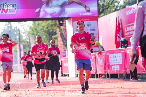 Race photo from Smartfren Run 2025 