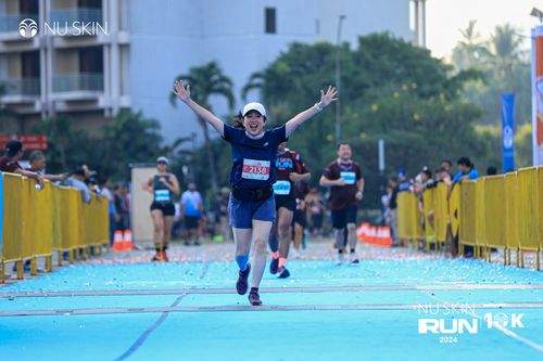 Race photo from Nu Skin Run 10K