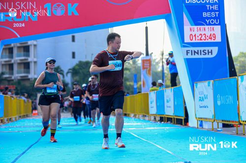 Race photo from Nu Skin Run 10K