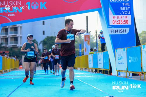 Race photo from Nu Skin Run 10K